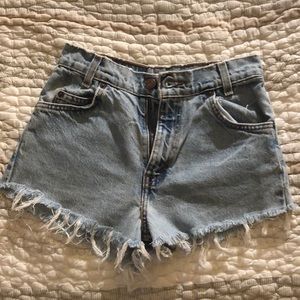 Levi’s light wash jean shorts